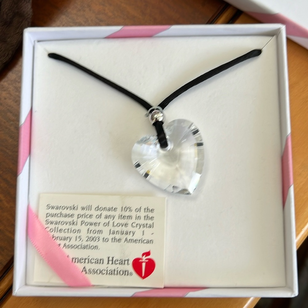 ❤️ Swarovski & American Heart Association Crystal Heart. 2003